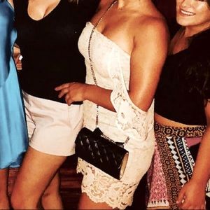 Lace on/off the shoulder dress